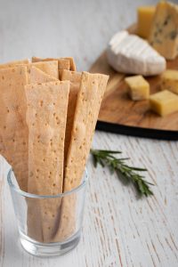 Tucker's Natural Artisan Crackers, Rosemary, Linseed & Rock Salt.