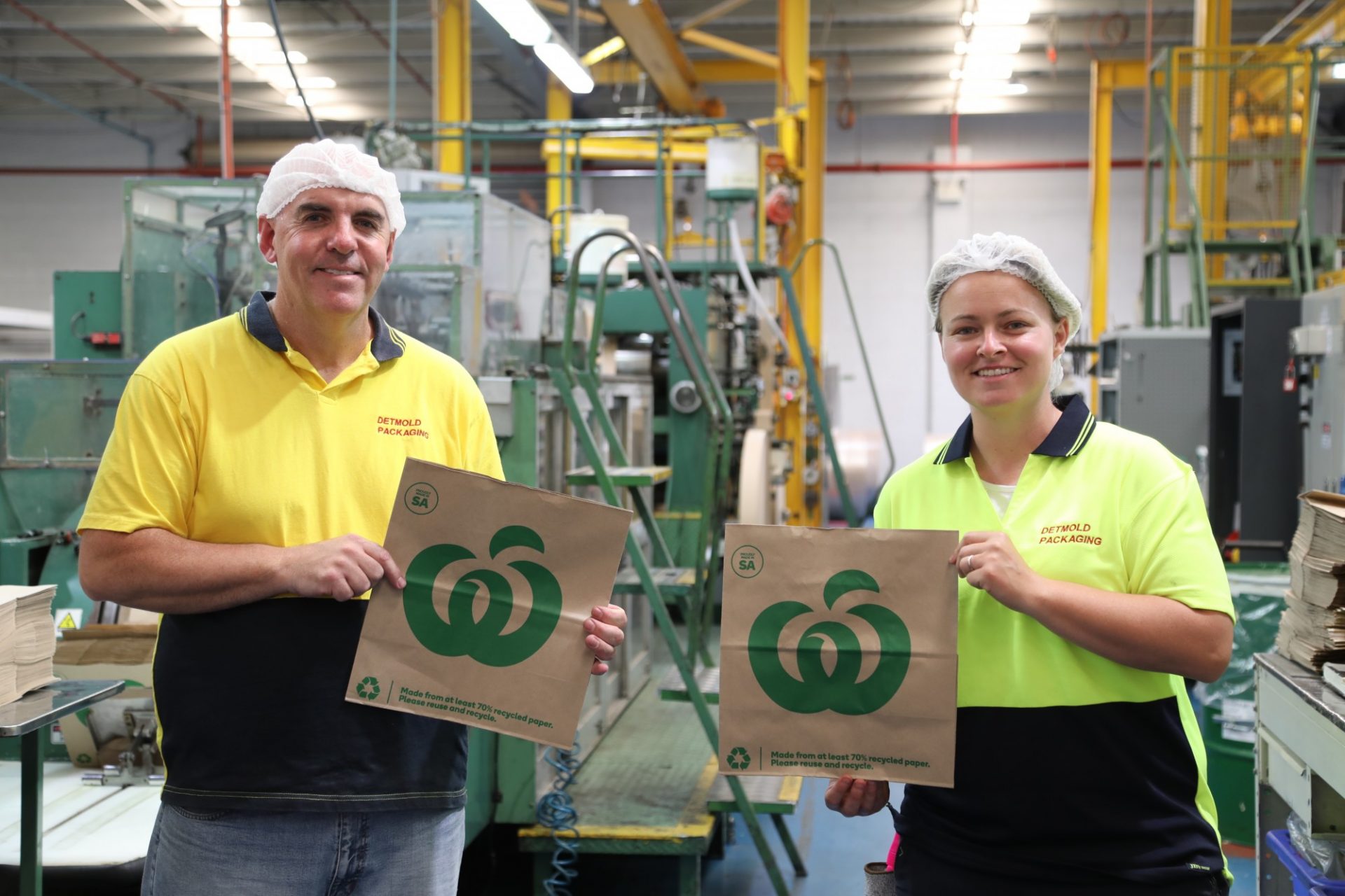 Woolworths launches new Australian-made paper bag - Retail World Magazine